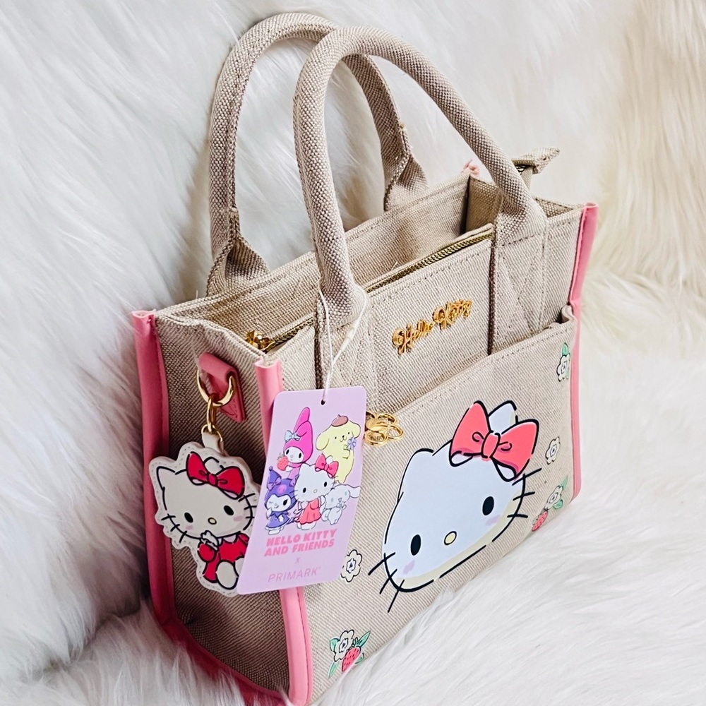Hello Kitty Crossbody Bag - Picture 2 of 6
